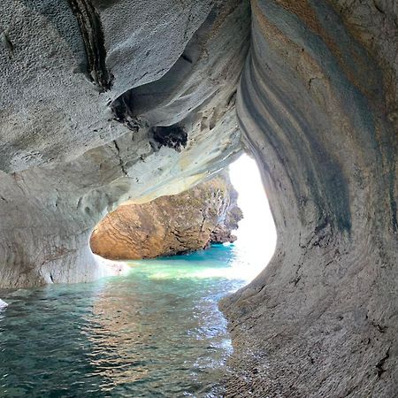 Cabana Cavernas Austral Puerto Sanchez Vila Exterior foto